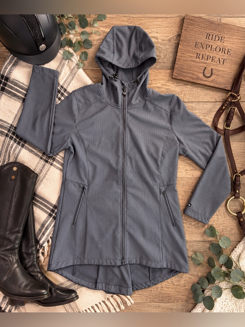Kerrits Women’s Performance Equestrian Hooded Jacket Blue Size L